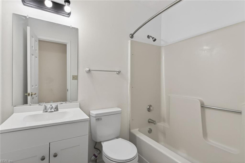 Photo 21 of 31 residential for sale in Norfolk virginia