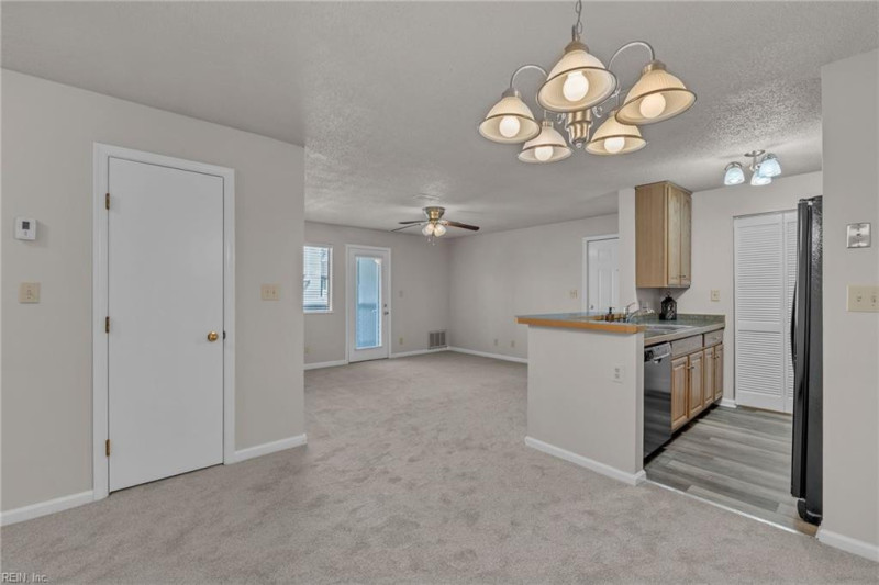 Photo 8 of 36 residential for sale in Newport News virginia Photo 8 of 36 residential for sale in Newport News virginia
