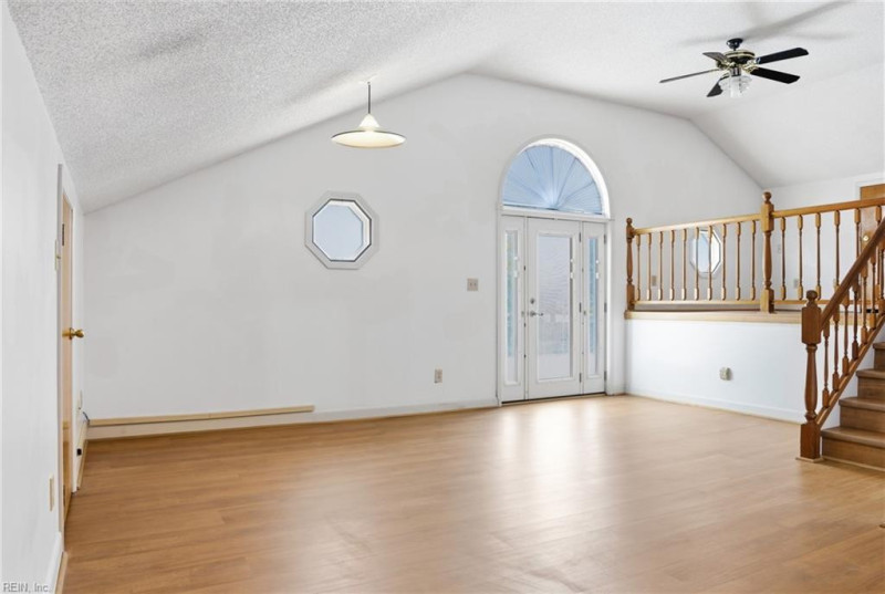 Photo 32 of 49 residential for sale in Virginia Beach virginia