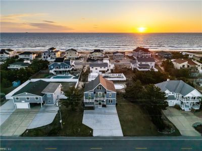 property image for 3636 Sandpiper Road VIRGINIA BEACH VA 23456