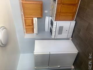Photo 3 of 8 residential for sale in Portsmouth virginia