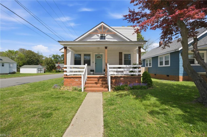 Photo 1 of 39 residential for sale in Hampton virginia