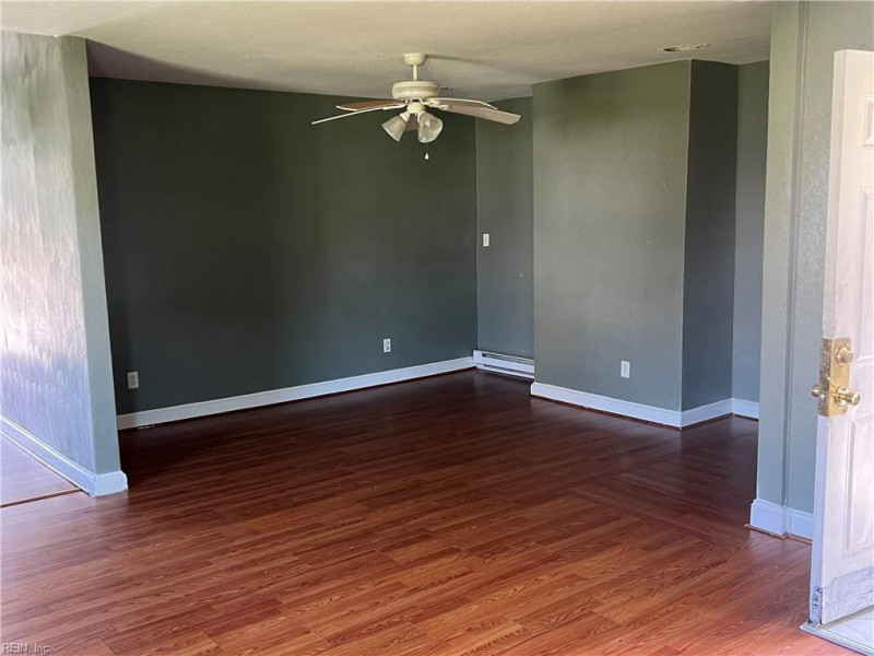 Photo 2 of 10 residential for sale in Portsmouth virginia