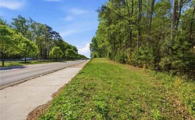 12745 Warwick Boulevard, Newport News, VA 23606