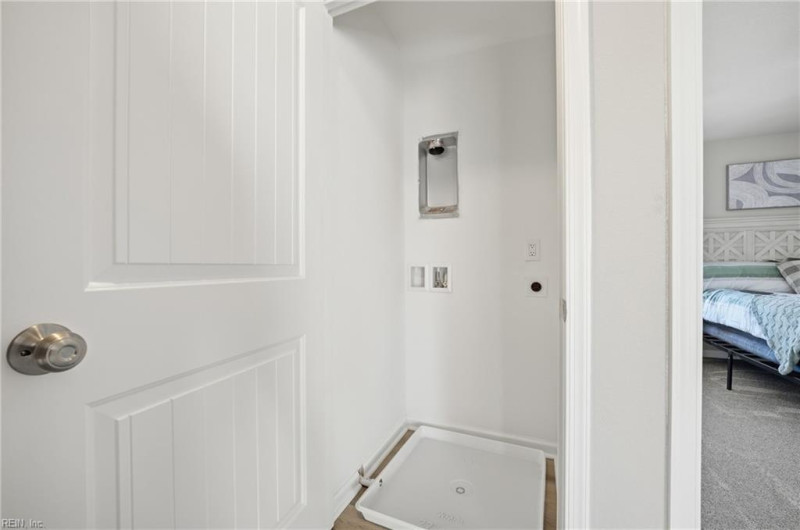 Photo 31 of 34 residential for sale in Suffolk virginia