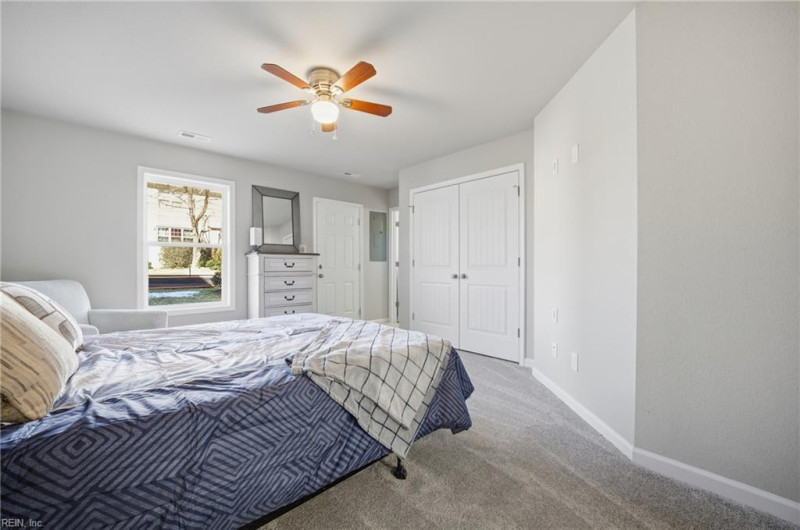 Photo 6 of 34 residential for sale in Suffolk virginia
