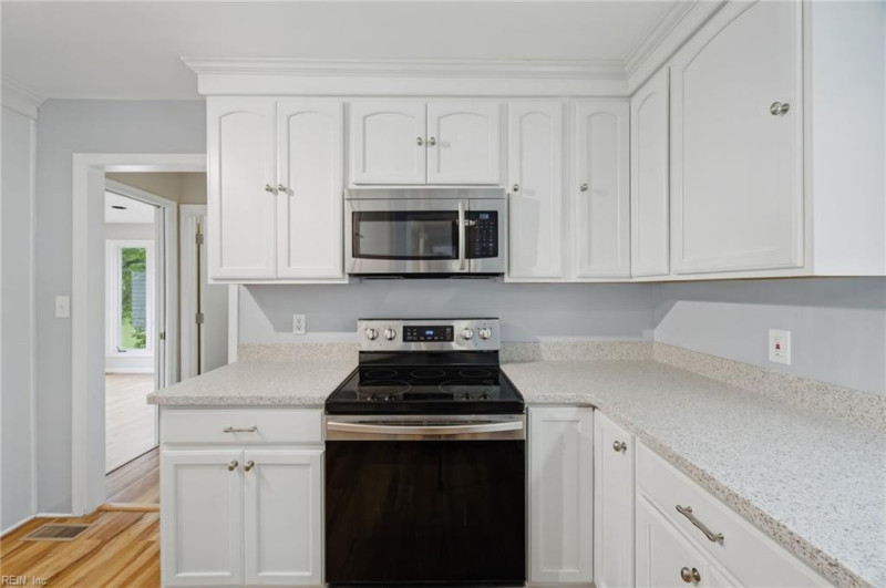 Photo 14 of 48 residential for sale in Newport News virginia