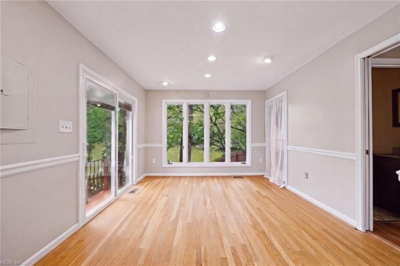 Photo 16 of 48 residential for sale in Newport News virginia