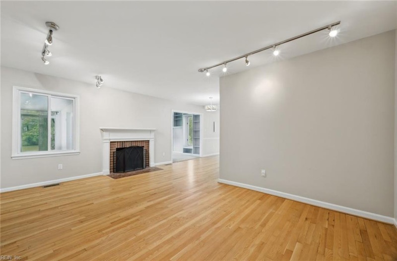 Photo 7 of 48 residential for sale in Newport News virginia