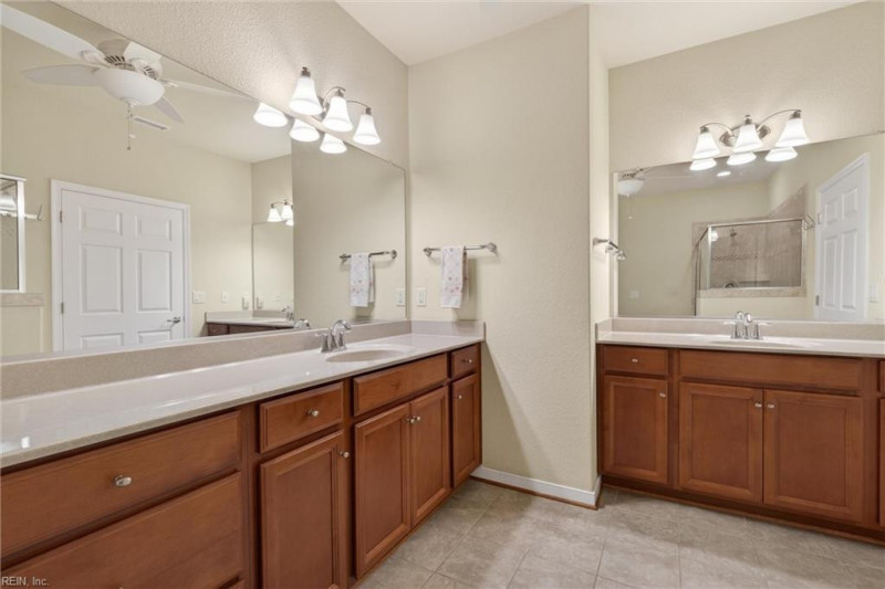 Photo 19 of 47 residential for sale in Chesapeake virginia