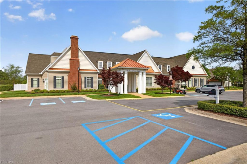 Photo 31 of 47 residential for sale in Chesapeake virginia