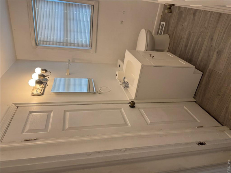 Photo 21 of 33 residential for sale in Norfolk virginia
