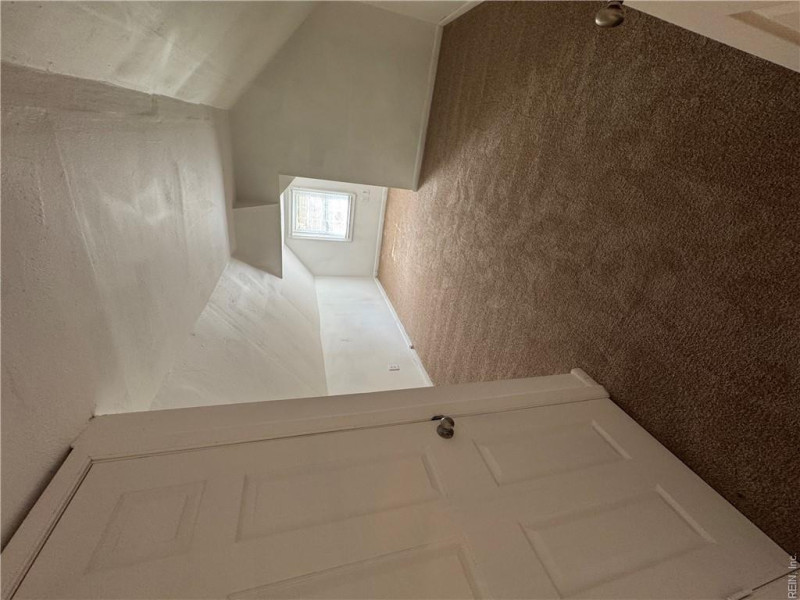 Photo 27 of 33 residential for sale in Norfolk virginia
