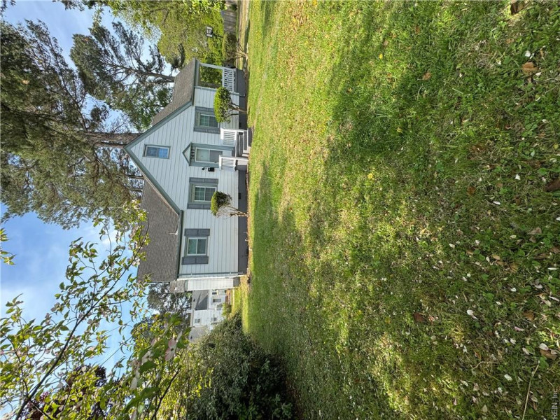 Photo 3 of 33 residential for sale in Norfolk virginia