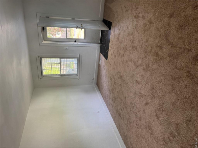 Photo 9 of 33 residential for sale in Norfolk virginia