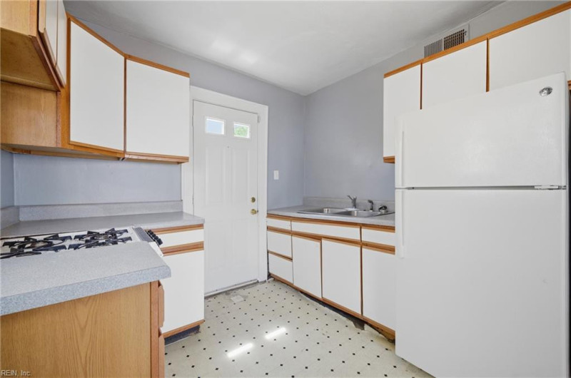 Photo 6 of 18 residential for sale in Norfolk virginia Photo 6 of 18 residential for sale in Norfolk virginia