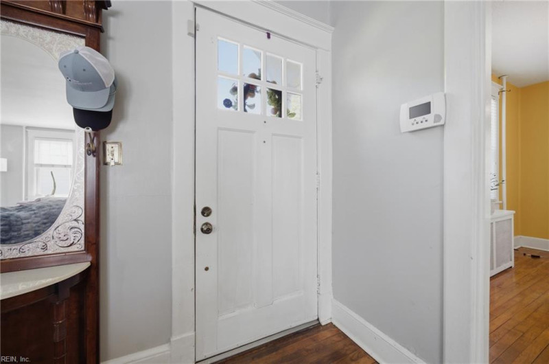 Photo 5 of 24 residential for sale in Portsmouth virginia