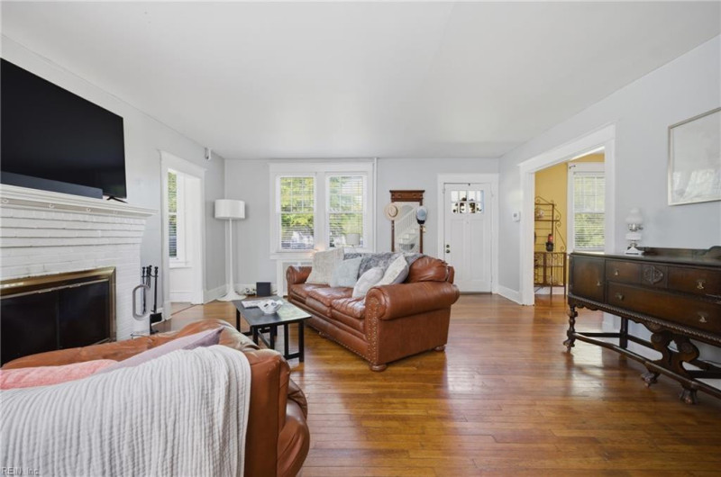Photo 6 of 24 residential for sale in Portsmouth virginia