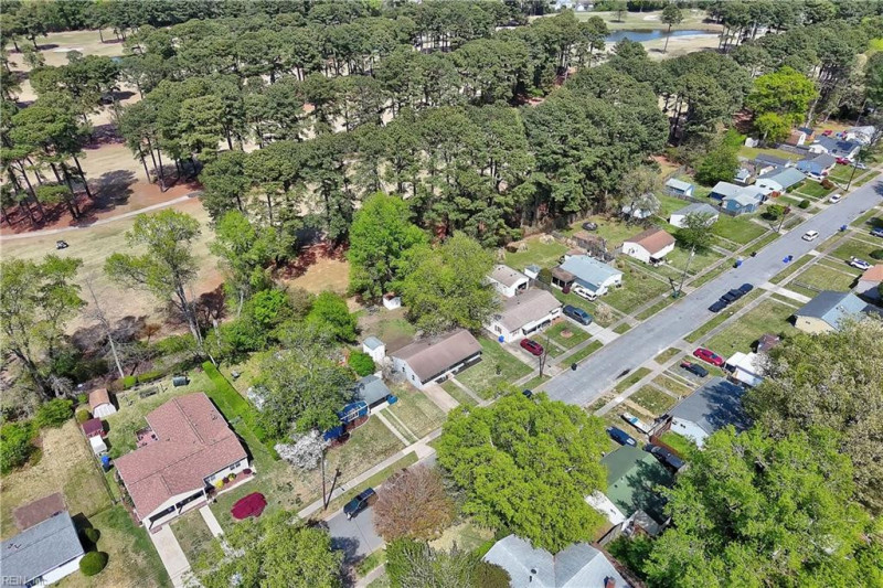 Photo 16 of 22 residential for sale in Portsmouth virginia