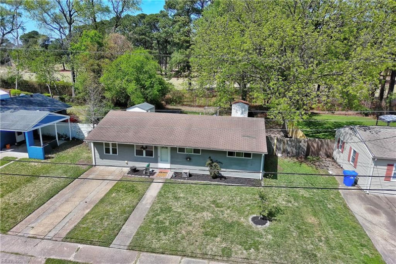 Photo 17 of 22 residential for sale in Portsmouth virginia