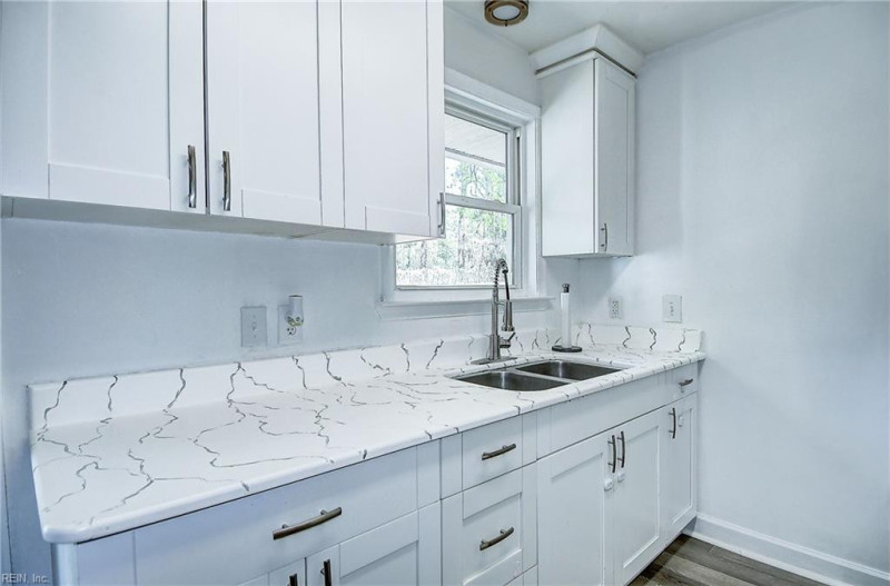 Photo 6 of 22 residential for sale in Portsmouth virginia