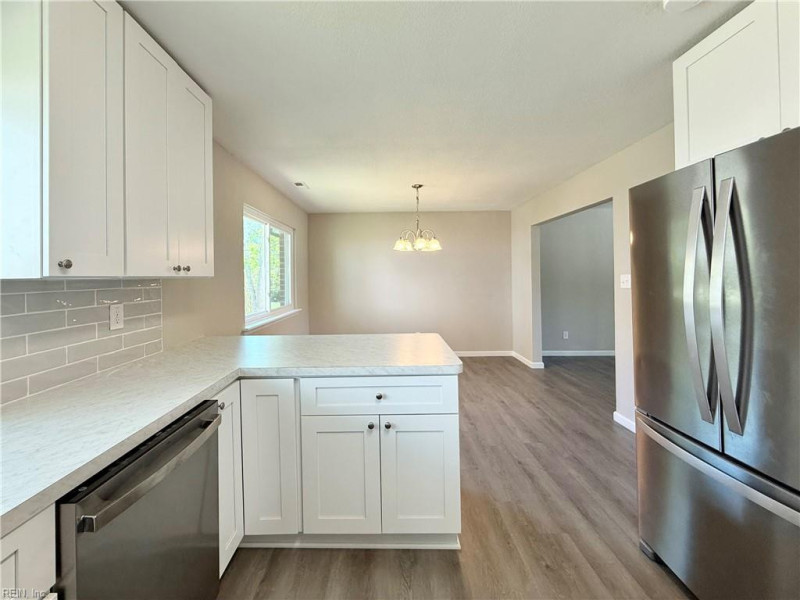 Photo 17 of 35 residential for sale in Virginia Beach virginia