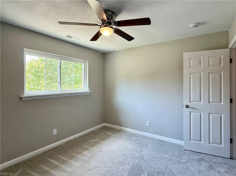 Photo 31 of 35 residential for sale in Virginia Beach virginia