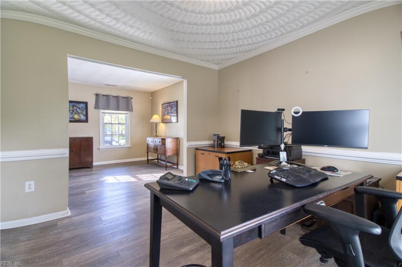 Photo 12 of 50 residential for sale in Chesapeake virginia