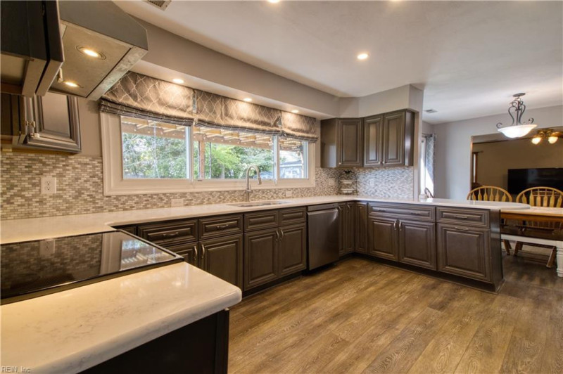 Photo 2 of 50 residential for sale in Chesapeake virginia