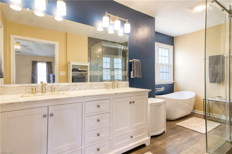 Photo 21 of 50 residential for sale in Chesapeake virginia