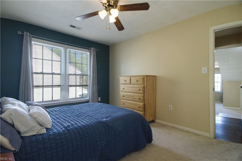 Photo 32 of 50 residential for sale in Chesapeake virginia