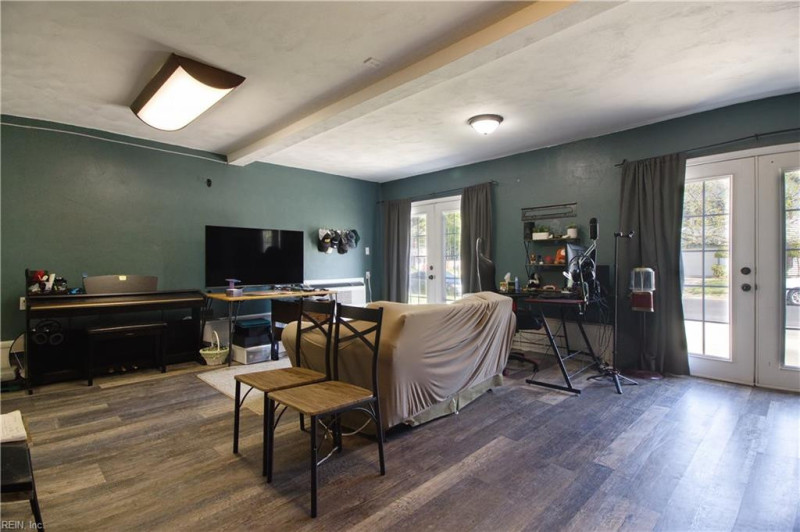 Photo 39 of 50 residential for sale in Chesapeake virginia