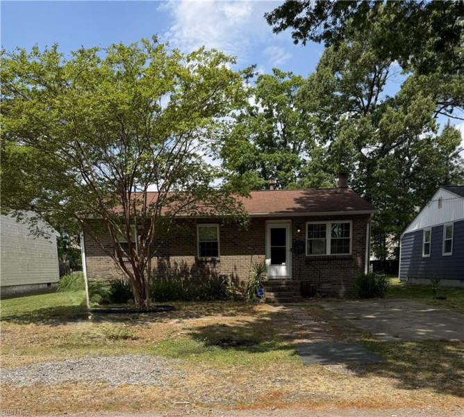 Photo 1 of 20 residential for sale in Hampton virginia