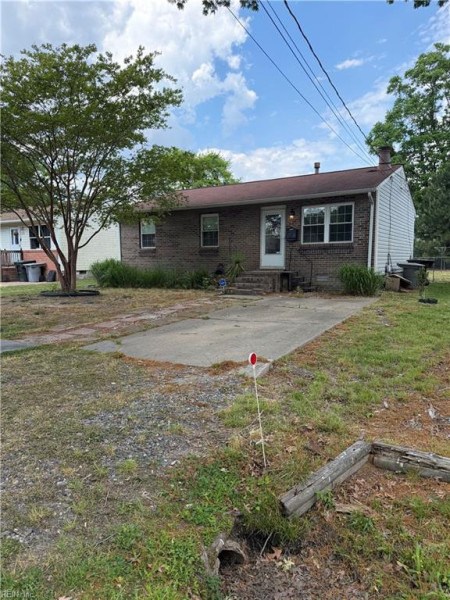 Photo 13 of 20 residential for sale in Hampton virginia