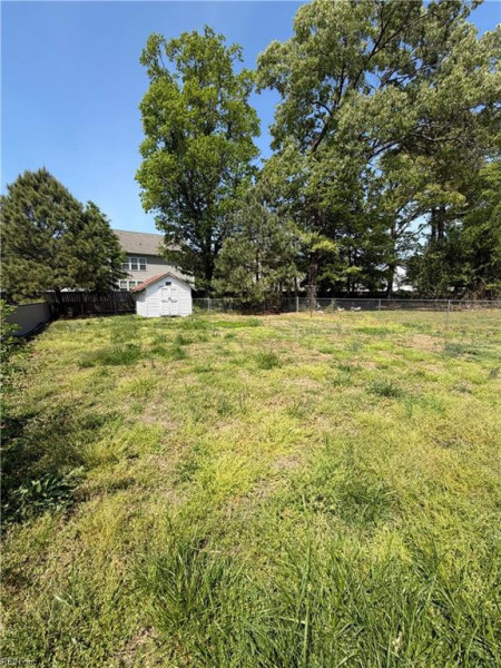 Photo 14 of 20 residential for sale in Hampton virginia