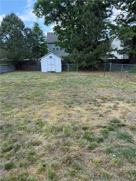 Photo 17 of 20 residential for sale in Hampton virginia