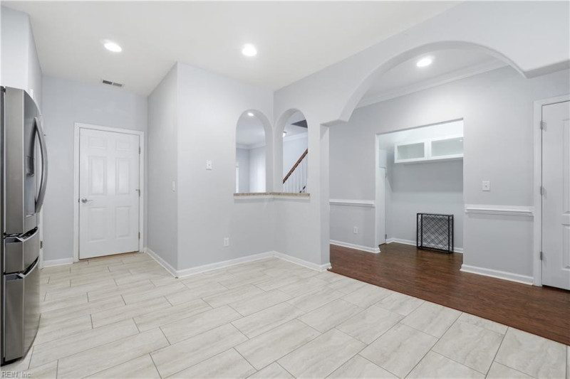 Photo 10 of 43 residential for sale in Hampton virginia