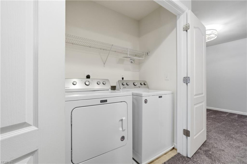 Photo 15 of 43 residential for sale in Hampton virginia