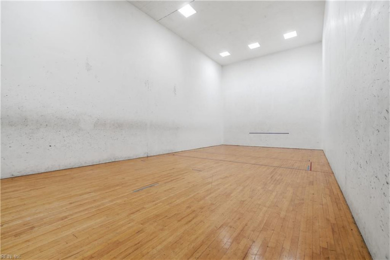 Photo 36 of 43 residential for sale in Hampton virginia