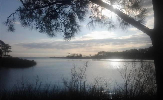 12 Rivercrest Drive, Poquoson, VA 23662