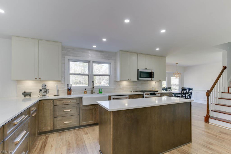 Photo 18 of 45 residential for sale in Virginia Beach virginia