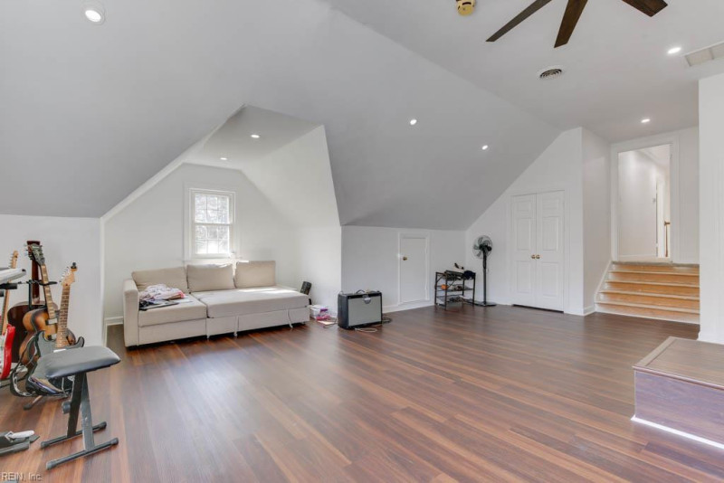 Photo 31 of 45 residential for sale in Virginia Beach virginia