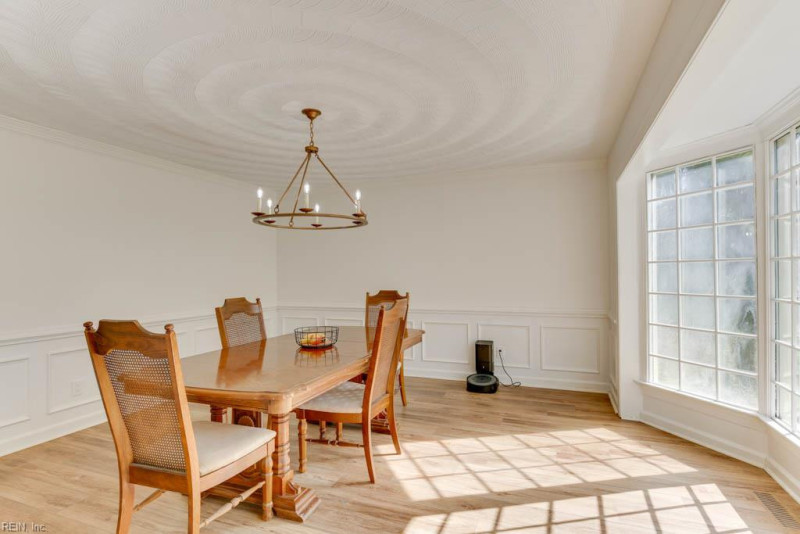 Photo 9 of 45 residential for sale in Virginia Beach virginia