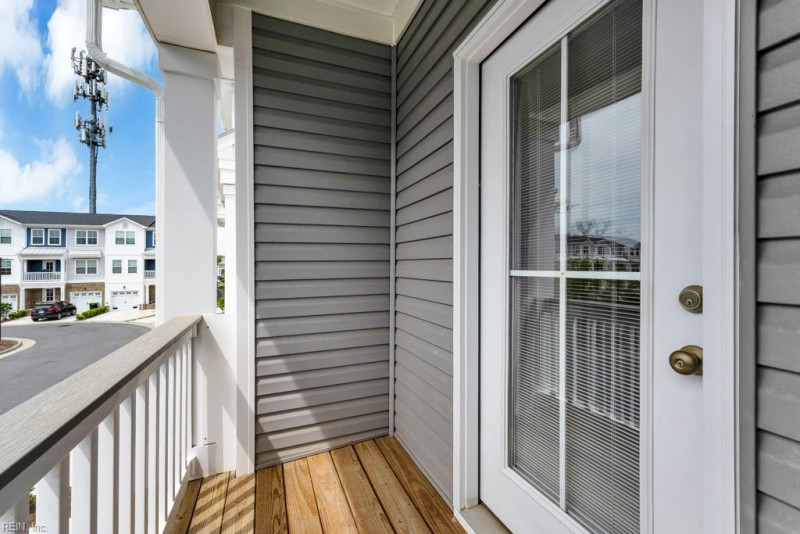 Photo 3 of 34 residential for sale in Norfolk virginia Photo 3 of 34 residential for sale in Norfolk virginia
