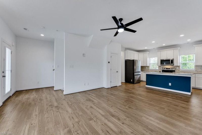 Photo 8 of 34 residential for sale in Norfolk virginia Photo 8 of 34 residential for sale in Norfolk virginia