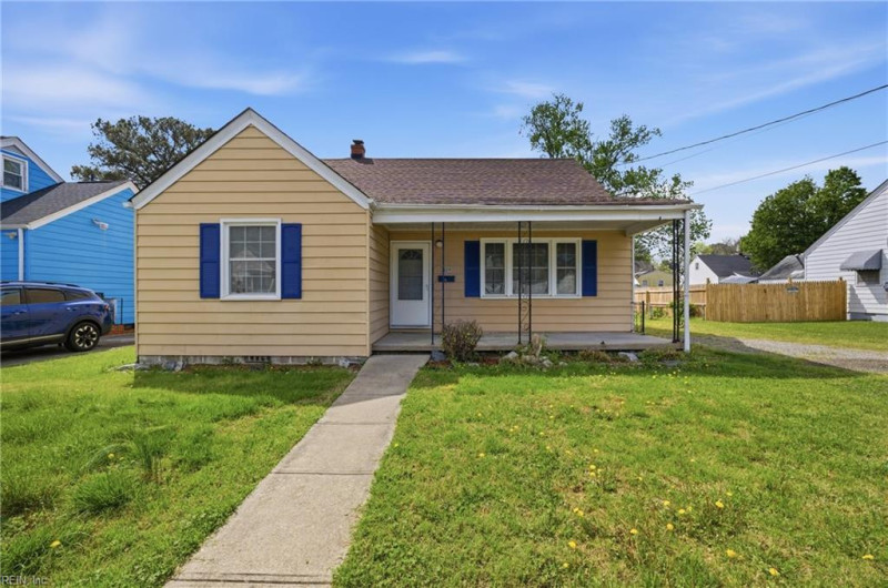 Photo 1 of 23 residential for sale in Portsmouth virginia