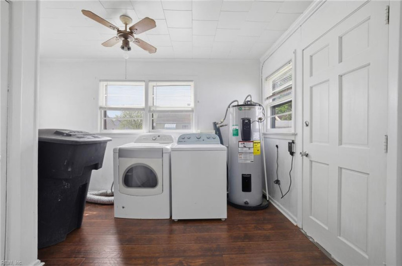 Photo 20 of 23 residential for sale in Portsmouth virginia