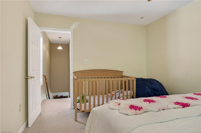 Photo 14 of 29 residential for sale in Middlesex County virginia