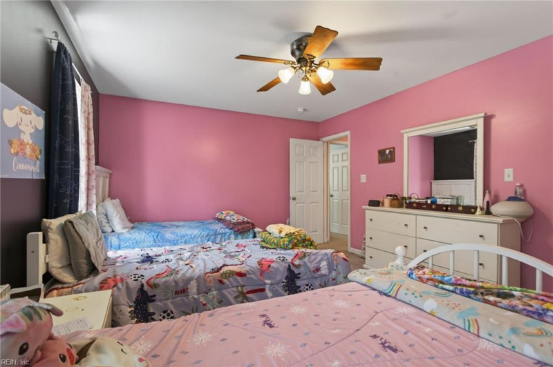 Photo 20 of 29 residential for sale in Middlesex County virginia