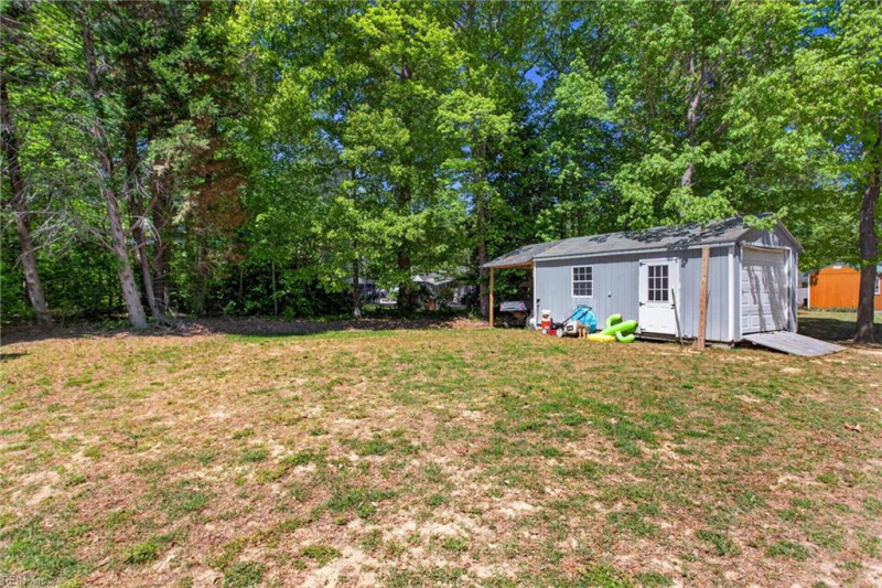 Photo 23 of 29 residential for sale in Middlesex County virginia